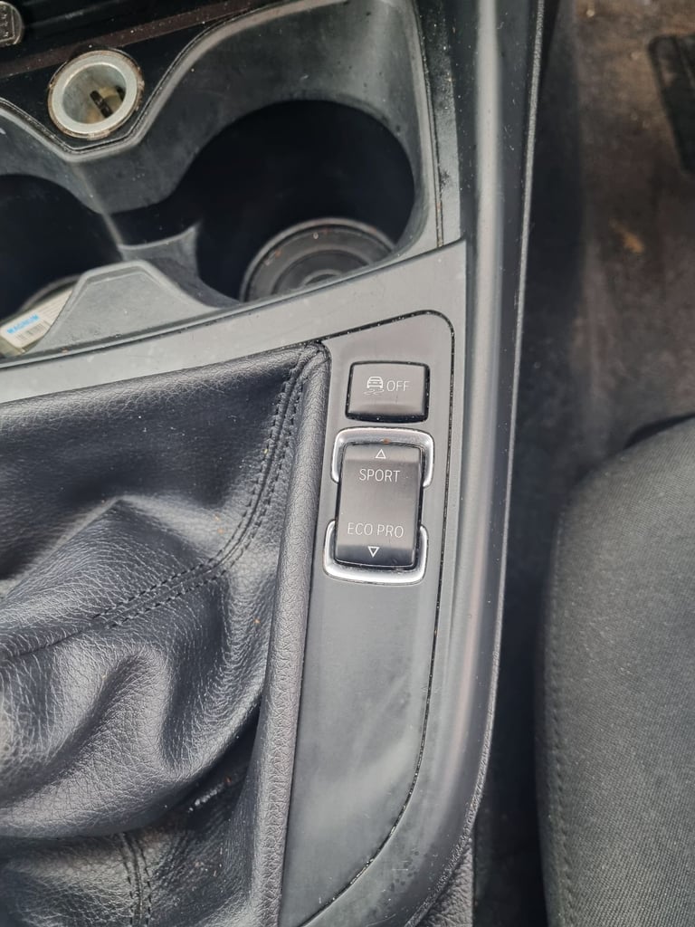 BMW, 1 SERIES, Hatchback, 2012, Manual, 1995 (cc), 5 doors