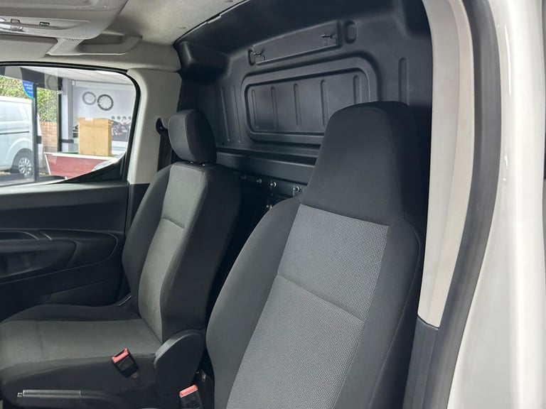 2021 Toyota ProAce 1.5 BlueHDi Active Short Panel Van SWB Euro 6 5dr PANEL VAN Diesel Manual