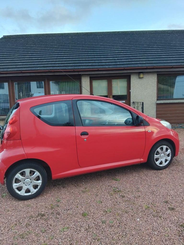 Peugeot, 107, Hatchback, 2011, Manual, 998 (cc), 3 doors