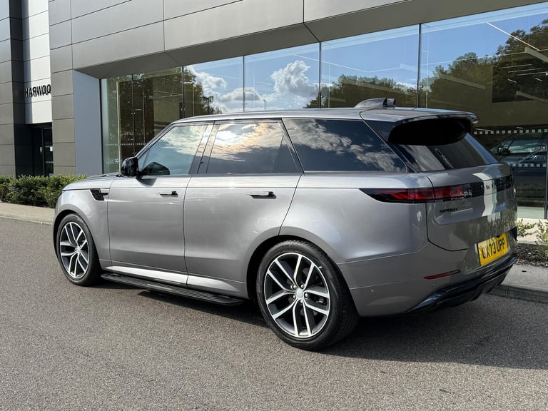2023 Land Rover Range Rover Sport 3.0 D300 MHEV Dynamic SE SUV 5dr Diesel Auto 4WD Euro 6 (s/s) (...