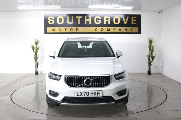 2020 Volvo XC40 2.0 D4 Inscription SUV 5dr Diesel Auto AWD Euro 6 (s/s) (190 ps) ESTATE Diesel Au...