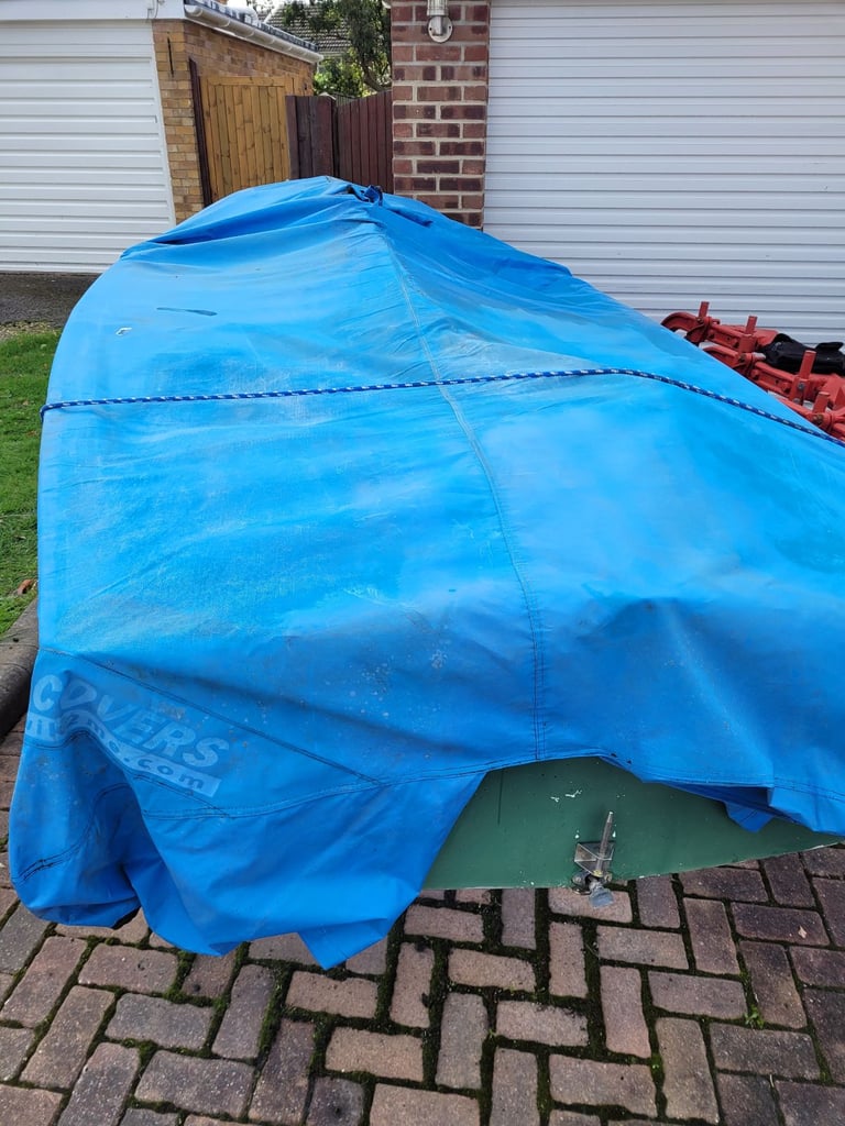 image for Leader 14ft Dinghy & Combi Trailer