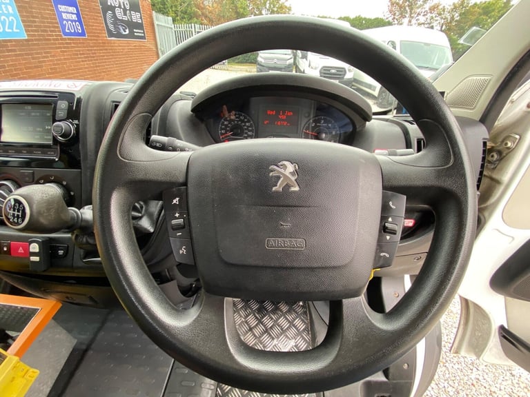 2016 Peugeot Boxer 2.2 HDi 435 L3 H2 Euro 5 5dr PANEL VAN Diesel Manual