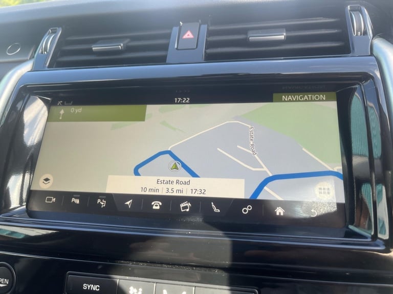 2020 Land Rover Discovery 3.0 SD V6 HSE Auto 4WD Euro 6 (s/s) 5dr PANEL VAN Diesel Automatic