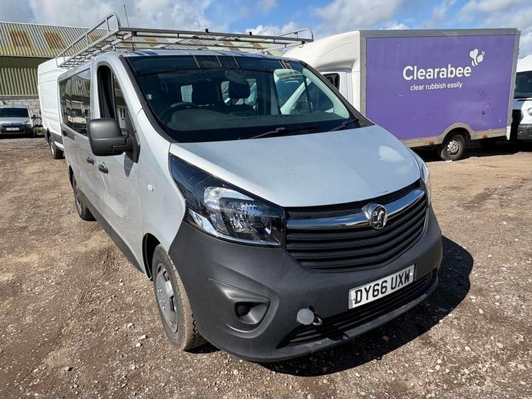image for  Vauxhall Vivaro Vivaro  Combi CDTi S/S Minibus Manual