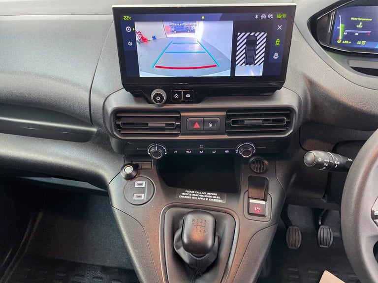 2024 Peugeot Partner 1.5 BlueHDi 100 Asphalt Van PANEL VAN DIESEL Manual