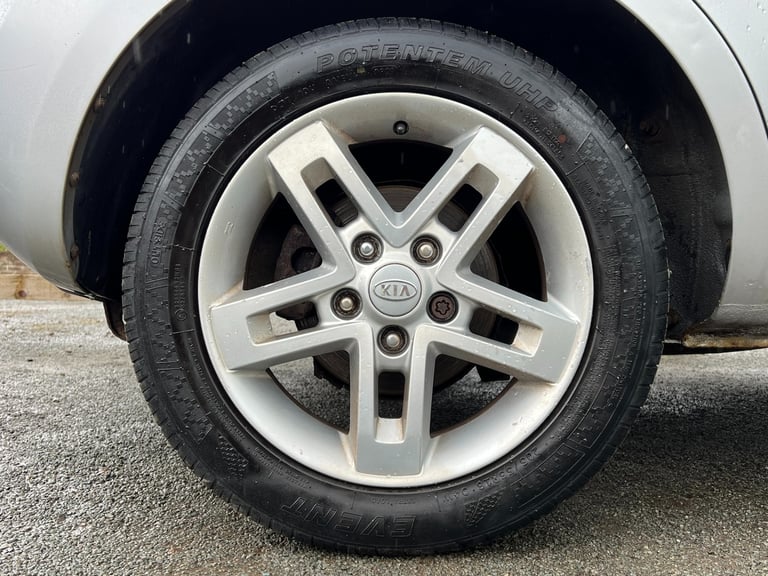 KIA SOUL 1.6 CRDi 2 5dr Silver Lovely Value Family motoring