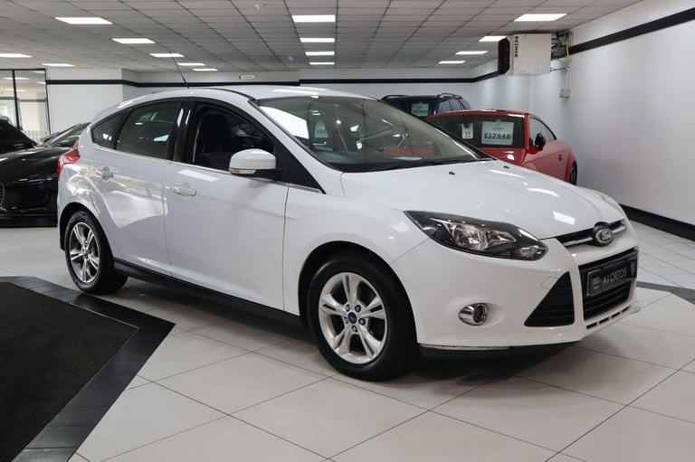 2014 63 FORD FOCUS 1.6 ZETEC HATCHBACK 5DR PETROL MANUAL EURO 5 (105 PS)