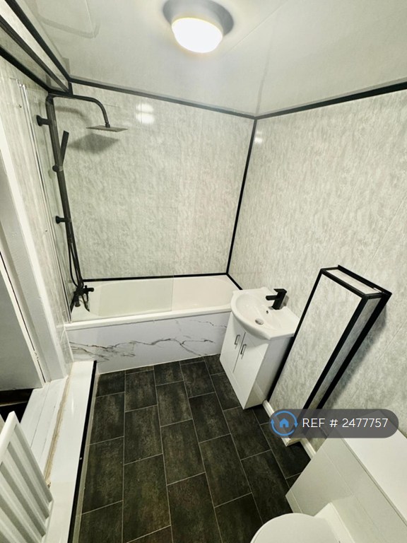 4 bedroom house in Hadrian Street, Sunderland, SR4 (4 bed) (#2477757)