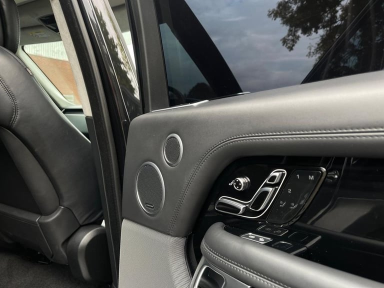 2020 Land Rover Range Rover 3.0 SD V6 Autobiography SUV 5dr Diesel Auto 4WD Euro 6 (s/s) (275 ps)...