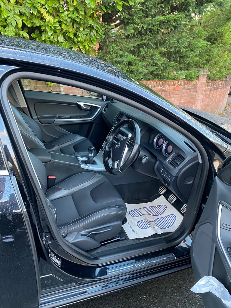 Volvo, S60, Saloon, 2012, Manual, 1560 (cc), 4 doors