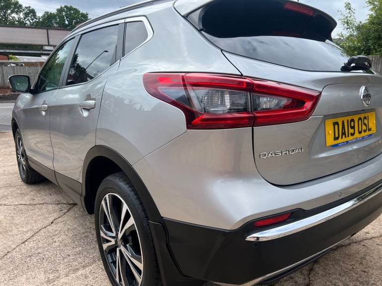 2019 Nissan Qashqai 1.3 DiG-T N-Connecta 5dr HATCHBACK PETROL Manual