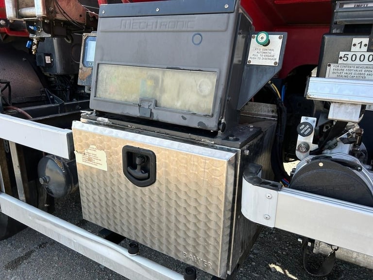 DAF FAN CF370 26 TONNE FUEL TANKER 2018 – PO18 SFE