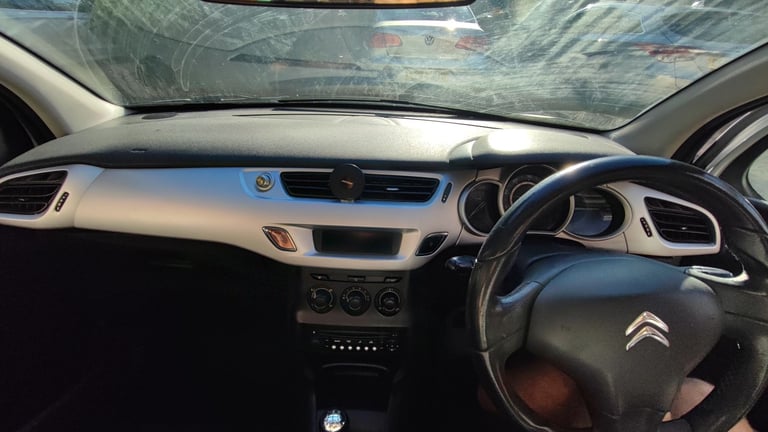 Citroen, C3, Hatchback, 2011, Manual, 1398 (cc),5 doors - Image 7
