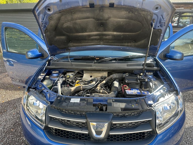 2013 Dacia Sandero 0.9 TCe Laureate Euro 5 5dr HATCHBACK Petrol Manual