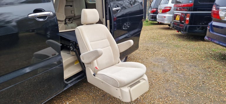 TOYOTA ALPHARD WELCAB, 2007, 52,929 MILES, 2.4 PETROL, AUTOMATIC