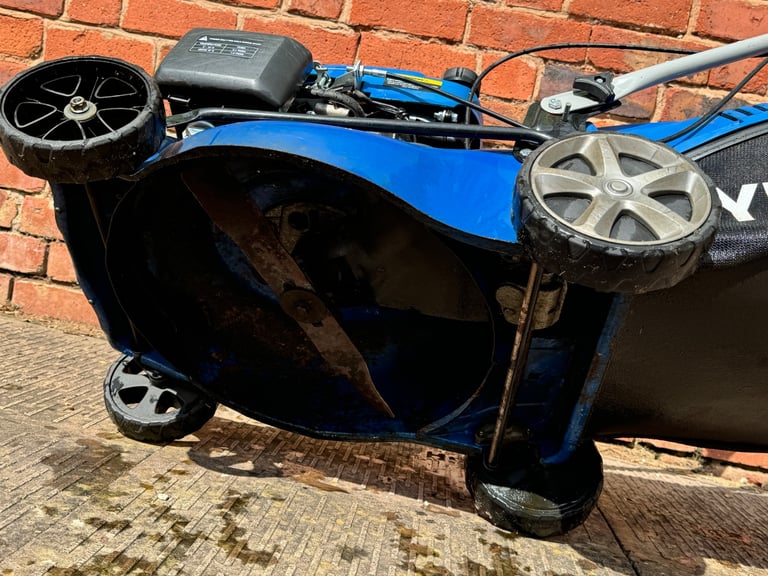 Lawn Mower Hyundai petrol 