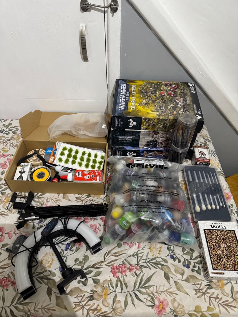 image for Warhammer 40k games workshop - Full job lot bundle for painting and building