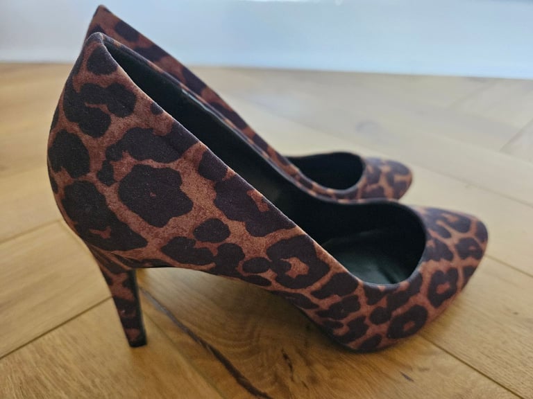 Leopard print heels - Next