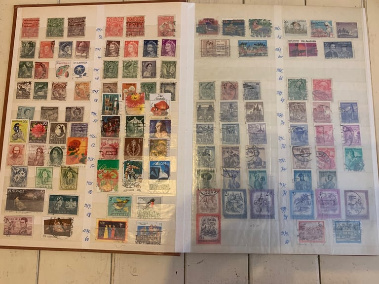 World stamps album 24 pages