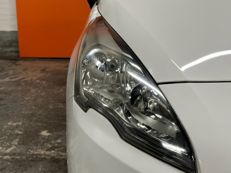 2014 Peugeot 5008 2.0 HDi Allure MPV 5dr Diesel Manual Euro 5 (150 ps) MPV Diesel Manual