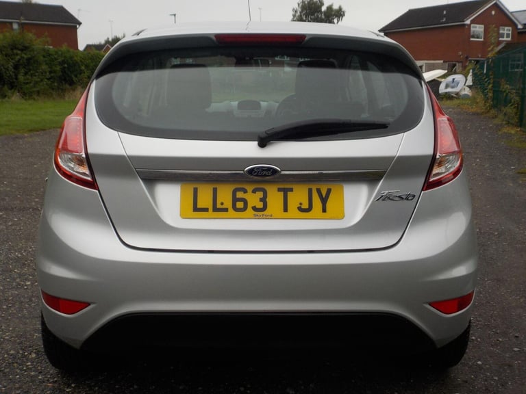 2013 Ford Fiesta 1.25 82 Zetec 3dr HATCHBACK PETROL Manual