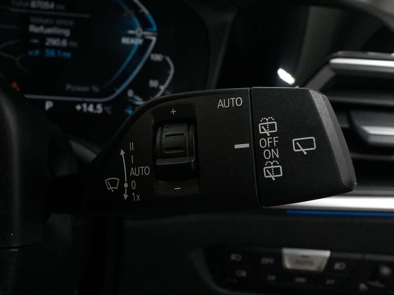 2021 BMW 3 Series 2.0 330e 12kWh Sport Pro Touring Auto Euro 6 (s/s) 5dr Estate Hybrid Automatic