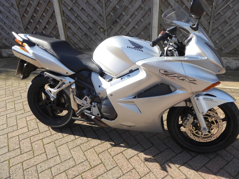 image for HONDA VFR 800 V TECH ON PRIVATE PLATE V=VFR  2003MOT TILL 1,3,26