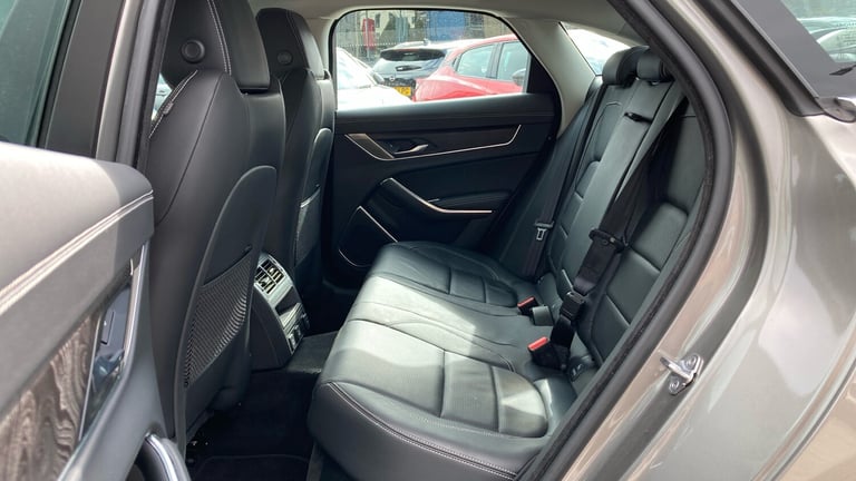 2021 Jaguar XF 2.0 D200 R-Dynamic SE 4dr Auto SALOON DIESEL Automatic