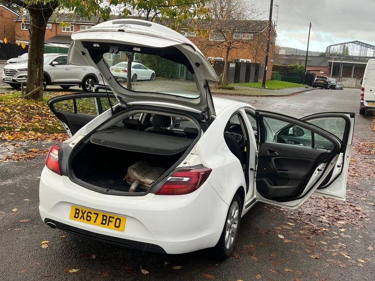 2018 Vauxhall Insignia HATCHBACK Diesel Manual