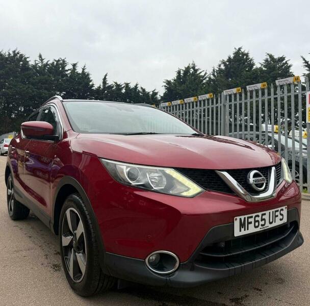 image for 2015 Nissan Qashqai 1.5 dCi n-tec+ SUV 5dr Diesel Manual 2WD Euro 5 (s/s) (110 ps) HATCHBACK Dies...