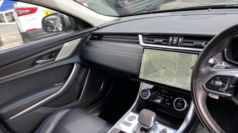 2021 Jaguar XF 2.0 D200 R-Dynamic SE 4dr Auto SALOON DIESEL Automatic