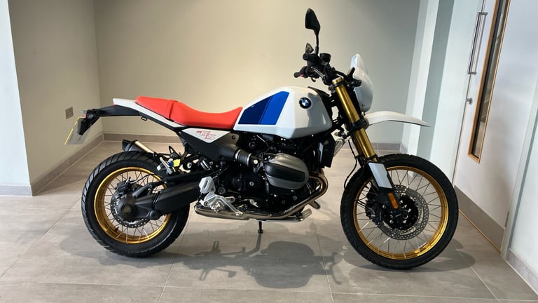 2025 BMW R12 BMW R12 (24MY) ROADSTER Petrol Manual