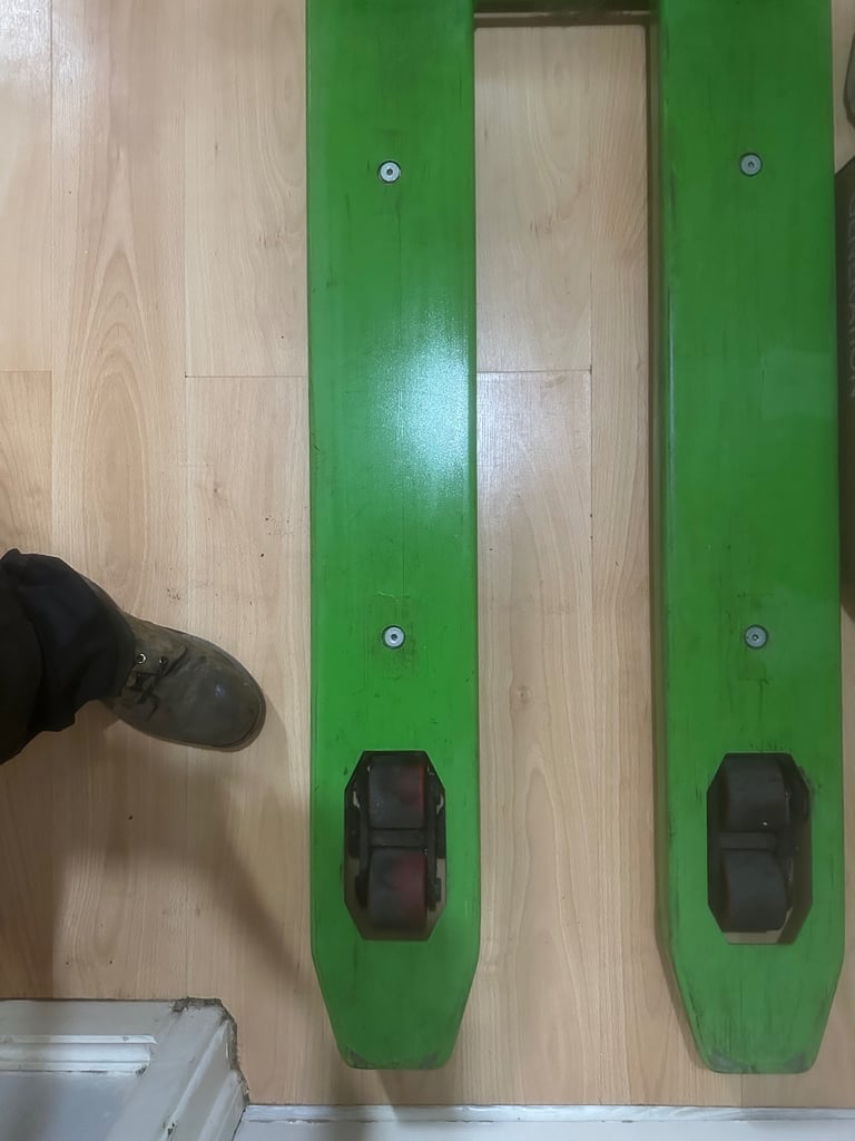 image for Weighing Pallet trucks
