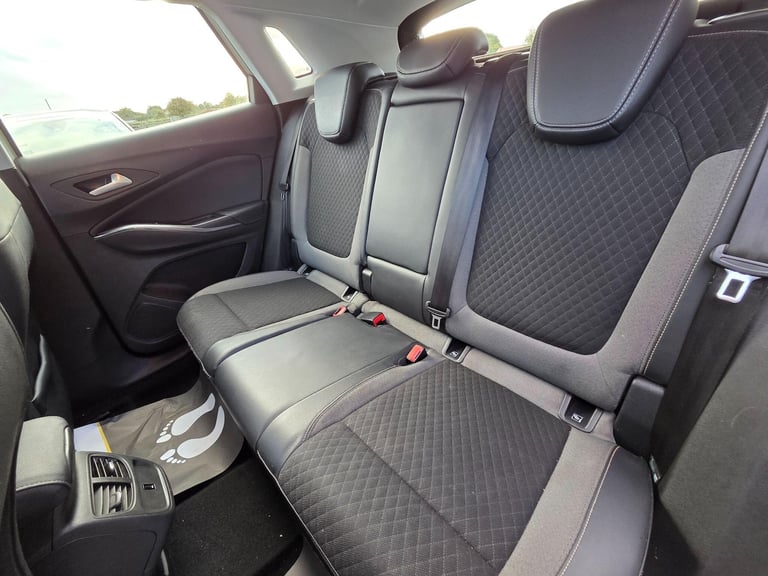 2019 Vauxhall Grandland X 1.2 Turbo Tech Line Nav Auto Euro 6 (s/s) 5dr Petrol