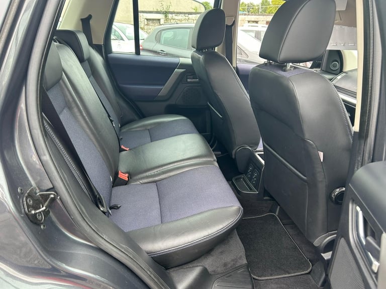 2009 Land Rover Freelander 54,000 miles full land rover history 2.2 Td4 XS 5dr Auto ESTATE Diesel...