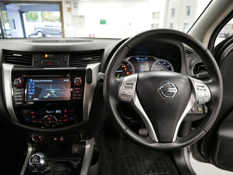 2018 NISSAN NAVARA 2.3 DCI 190 BHP TEKNA EDITION 4WD MANUAL ( NO VAT ! )