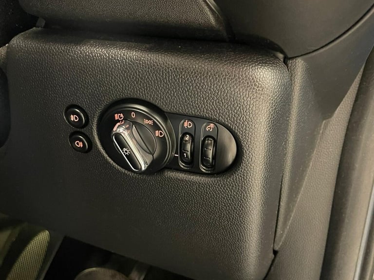 2018 MINI Convertible 1.5 Cooper II 2dr Auto CONVERTIBLE PETROL Automatic