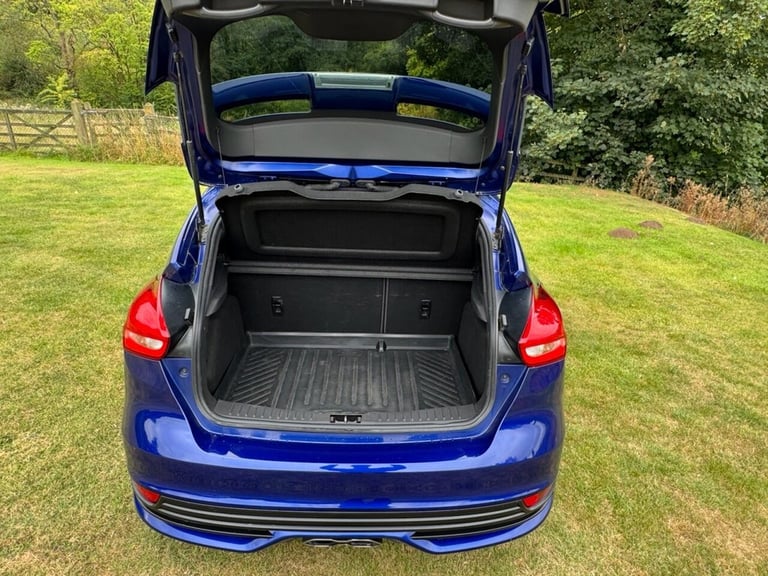 2015 Ford Focus 2.0T EcoBoost ST-2 5dr HATCHBACK PETROL Manual