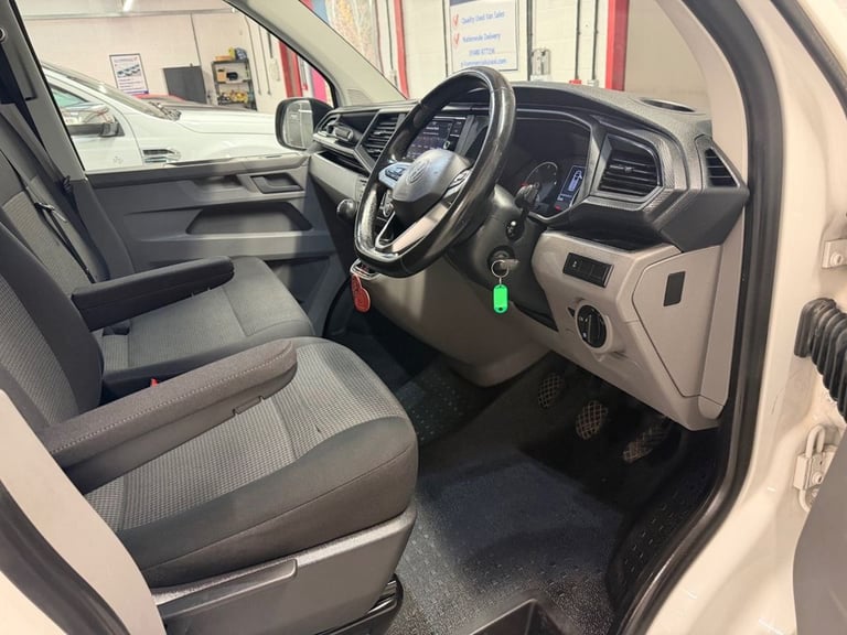 2021 71 VOLKSWAGEN TRANSPORTER 2.0 TDI T30 BUSINESS FWD LWB L2 EURO 6 * AIR CON 