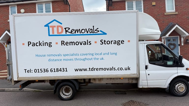 Ford Transit Luton Van with Tail-Lift