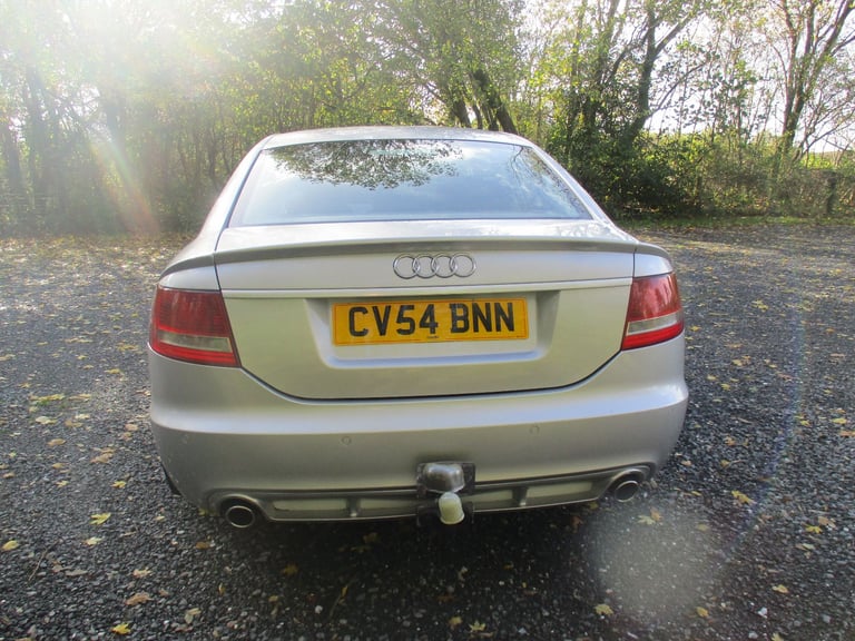AUDI A6 2.4 SE PETROL 6 SPEED MANUAL. LOW MILEAGE. FULL SERVICE HISTORY.