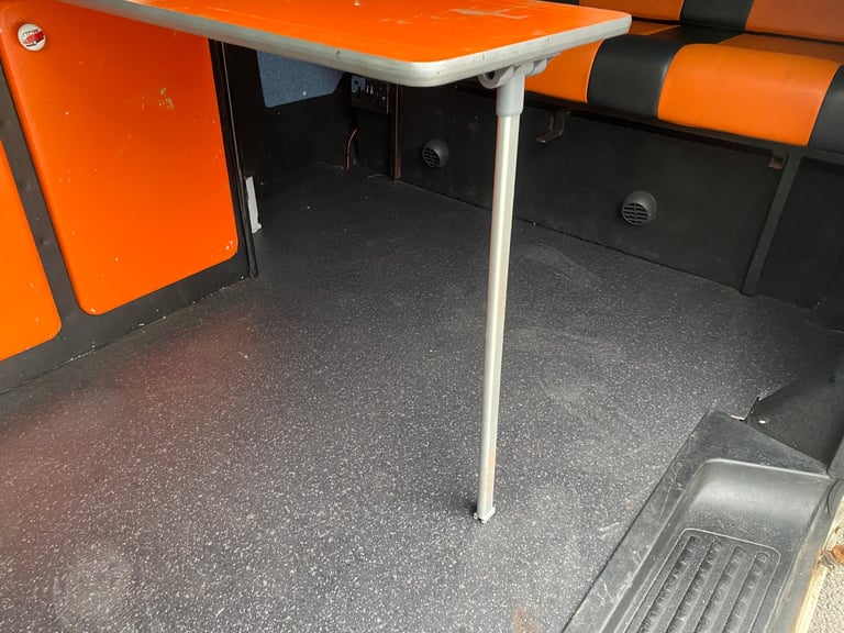 Vw transporter t5 4berth campervan 12 months mot  and rear seat belts 