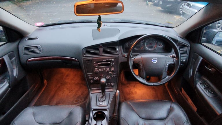 2004 Volvo V70 2.5 T SE 5dr Geartronic ESTATE Petrol Automatic