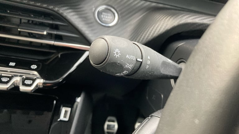 2022 Peugeot 2008 1.2 PureTech Allure Premium+ 5dr Petrol Estate Estate Petrol Manual