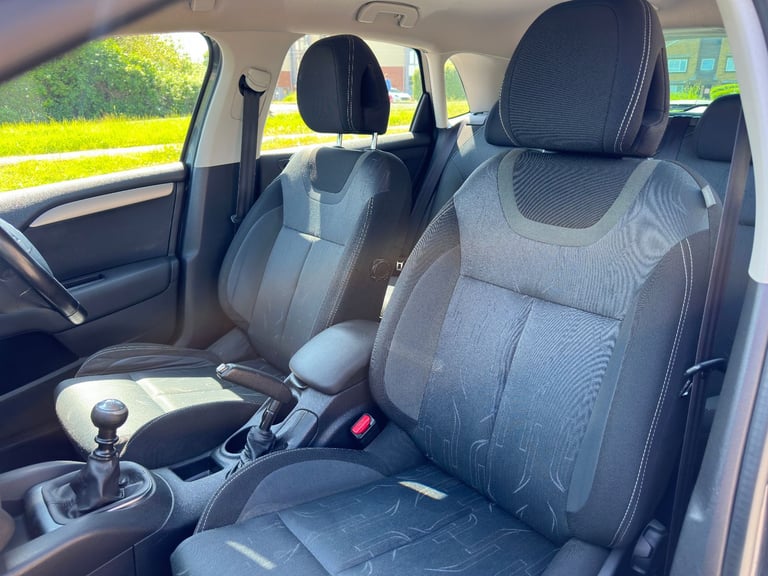2014 Citroen C4 Airdream VTR+ - New Years MOT - £20 Road Tax - Cruise Ctrl - Full Service History
