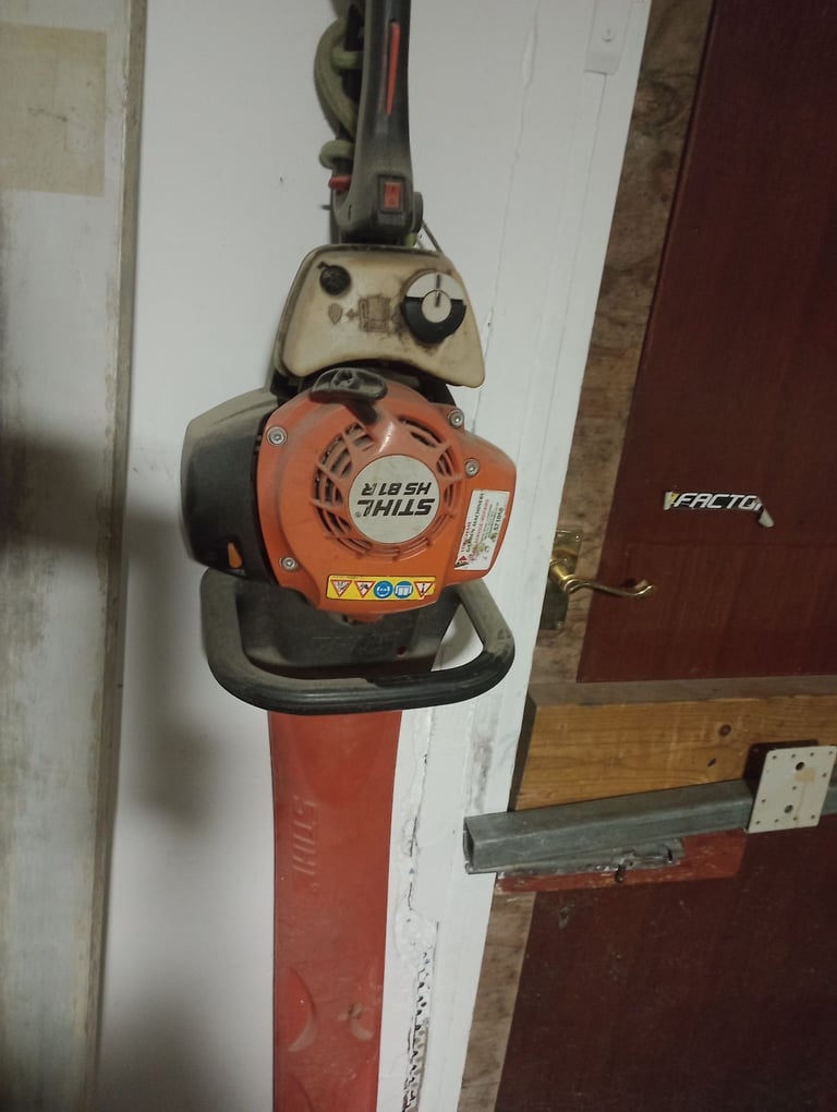 Stihl HS81R Hedge Trimmer