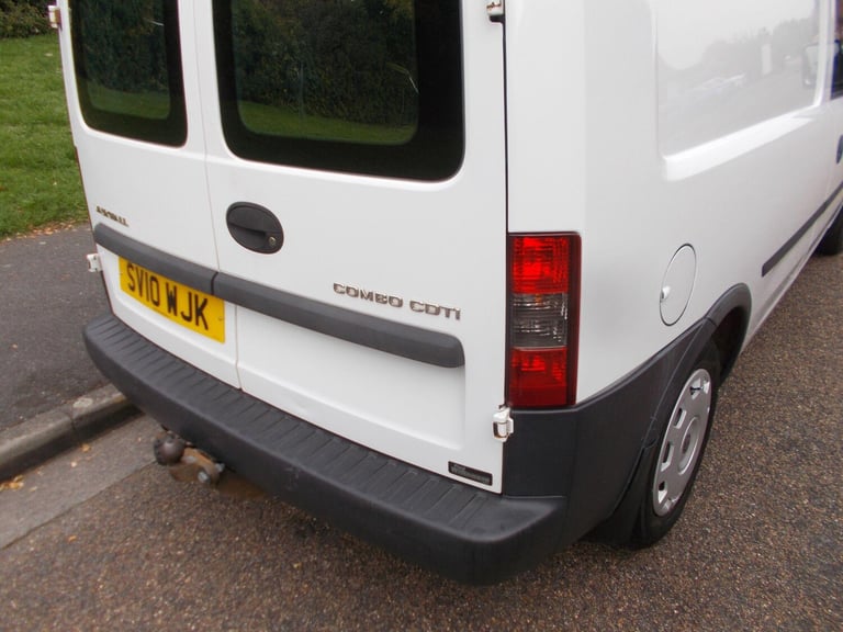 2010 Vauxhall Combo 1.3 CDTi 1700 16v 3dr CAR DERIVED VAN Diesel Manual