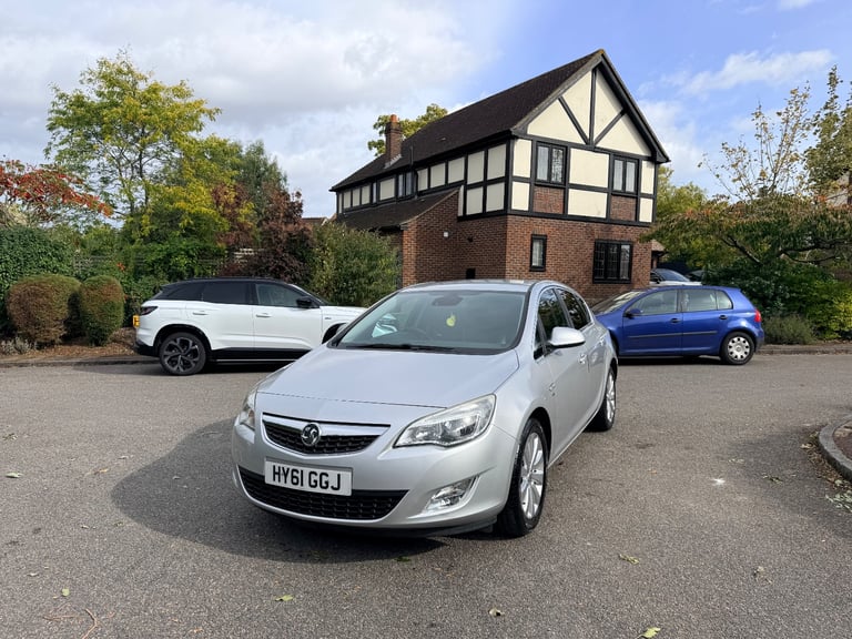 image for Vauxhall, ASTRA, Hatchback, 2011, Manual, 1598 (cc), 5 doors