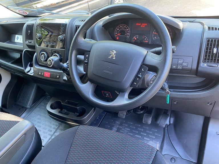 2020 Peugeot Boxer 2.2 BlueHDi 335 Built for Business L4 Euro 6 (s/s) 3dr CHASSIS CAB Diesel Manual